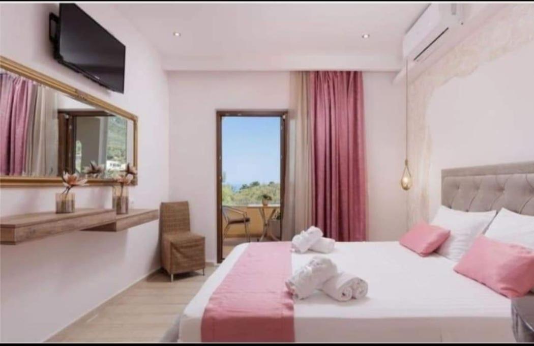 Loukia'S Studios And Apartments Paramonas  Buitenkant foto